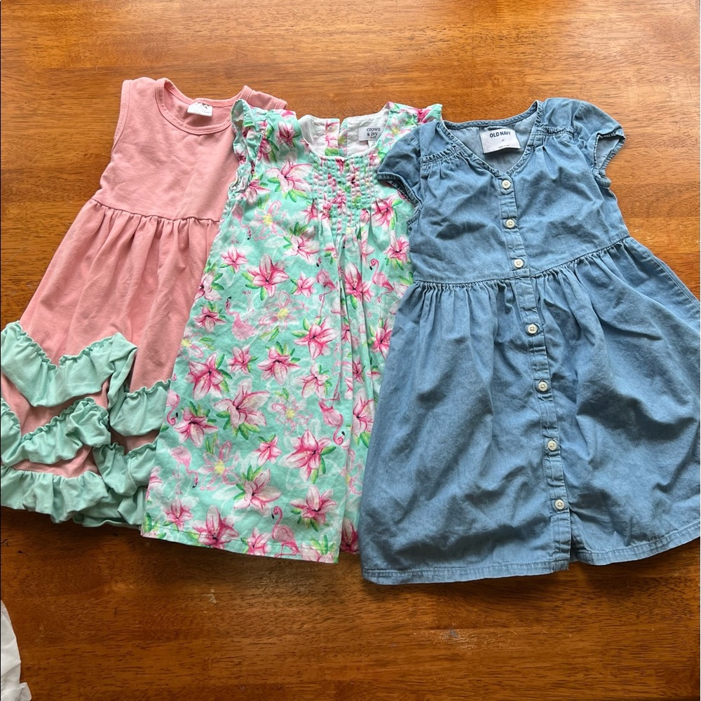 Set of 3 dresses 4t